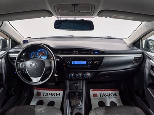 Седан Toyota Corolla 2013 года, 1300000 рублей, Красноярск
