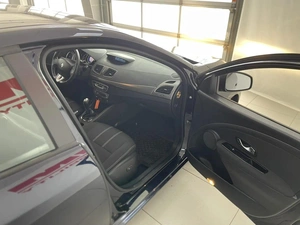Хэтчбек Renault Megane 2013 года, 975000 рублей, Курск
