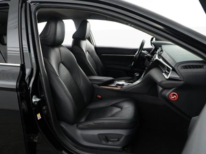 Седан Toyota Camry 2018 года, 2687444 рублей, Москва