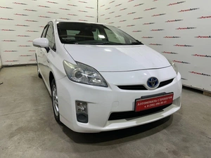 Лифтбек Toyota Prius 2011 года, 999000 рублей, Красноярск