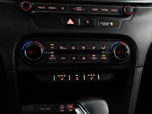 Хетчбэк Kia Ceed 2018 года, 1674444 рублей, Москва