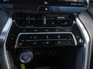 Внедорожник Toyota Venza 2021 года, 4399000 рублей, Краснодар