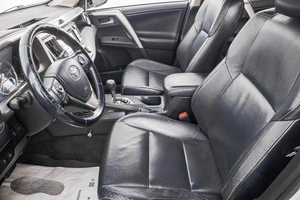 Внедорожник Toyota RAV4 2015 года, 2399000 рублей, Барнаул