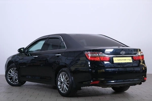 Седан Toyota Camry 2016 года, 2339000 рублей, Омск