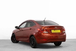 Седан Hyundai Solaris 2011 года, 899000 рублей, Барнаул