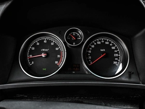 Минивэн Opel Zafira 2012 года, 594000 рублей, Кирилловка