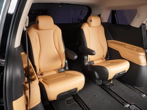Минивэн Kia Carnival 2021 года, 4049000 рублей, Минеральные Воды