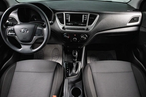 Седан Hyundai Solaris 2021 года, 1489000 рублей, Сургут