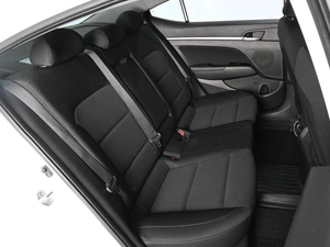 Седан Hyundai Elantra 2020 года, 1715000 рублей, Аксай