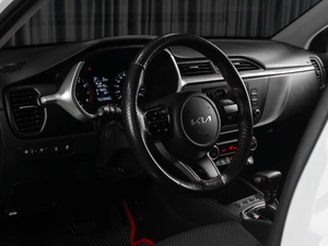 Седан Kia Rio 2021 года, 1439000 рублей, Тюмень