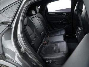Внедорожник Porsche Cayenne Coupe 2020 года, 8023444 рублей, Москва
