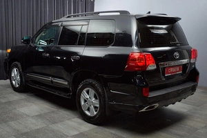 Внедорожник Toyota Land Cruiser 2013 года, 4099000 рублей, Красноярск