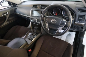 Седан Toyota Mark X 2015 года, 2099000 рублей, Омск