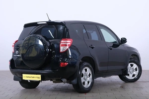 Внедорожник Toyota RAV4 2011 года, 1429000 рублей, Омск