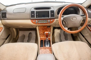 Седан Toyota Camry 2004 года, 839000 рублей, Барнаул