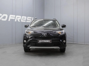 Внедорожник Toyota RAV4 2016 года, 2190000 рублей, Омск