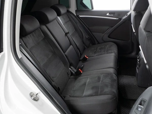 Внедорожник Volkswagen Tiguan 2012 года, 1679000 рублей, Тюмень