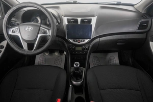 Седан Hyundai Solaris 2013 года, 759000 рублей, Кемерово