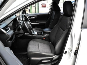 Внедорожник Toyota RAV4 2020 года, 3169000 рублей, Кирилловка