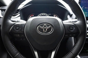 Внедорожник Toyota RAV4 2021 года, 3649000 рублей, Ульяновск