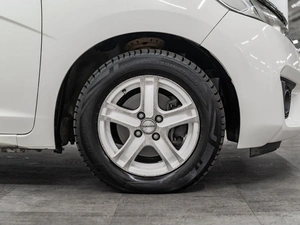 Хетчбэк Honda Fit 2014 года, 700000 рублей, Красноярск