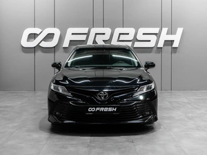 Седан Toyota Camry 2018 года, 2149000 рублей, Тюмень