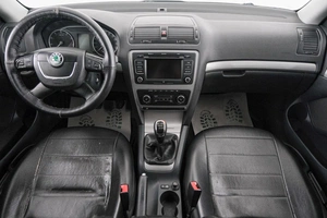 Лифтбек Skoda Octavia 2013 года, 999000 рублей, Красноярск