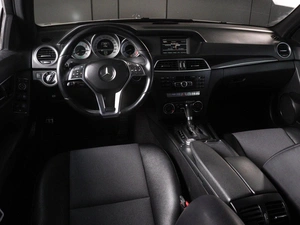 Седан Mercedes-benz C-класс 2012 года, 1885000 рублей, Красный Пахарь