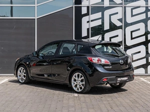 Хетчбэк Mazda 3 2011 года, 915000 рублей, Краснодар