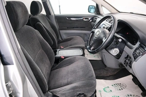 Минивэн Toyota Ipsum 2002 года, 749000 рублей, Красноярск