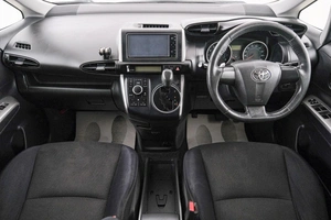 Минивэн Toyota Wish 2009 года, 1409000 рублей, Красноярск