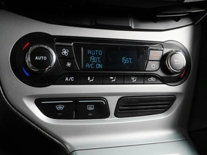 Хетчбэк Ford Focus 2013 года, 930000 рублей, Воронеж