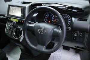 Минивэн Toyota Wish 2012 года, 1298000 рублей, Солонцы