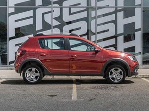 Хетчбэк Renault Sandero Stepway 2021 года, 1480000 рублей, Краснодар