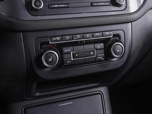 Внедорожник Volkswagen Tiguan 2015 года, 1799000 рублей, Ростов-на-Дону