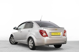 Седан Chevrolet Aveo 2013 года, 539000 рублей, Барнаул