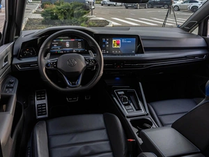 Хетчбэк Volkswagen Golf R 2023 года, 6200000 рублей, Краснодар