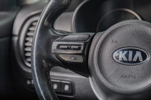Хетчбэк Kia Rio X-Line 2019 года, 1499000 рублей, Томск