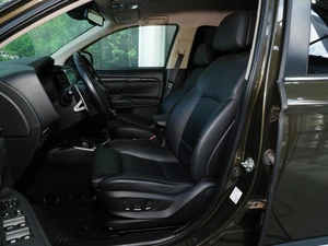 Внедорожник Mitsubishi Outlander 2017 года, 2398000 рублей, Тверь