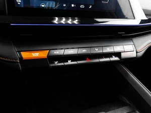 Лифтбек Changan UNI-V 2023 года, 2399000 рублей, Тюмень