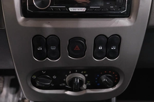 Хетчбэк Renault Sandero 2012 года, 499000 рублей, Новокузнецк