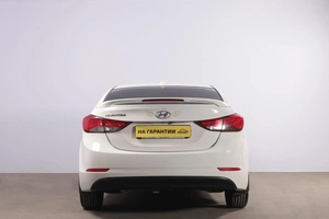 Седан Hyundai Elantra 2014 года, 1199000 рублей, Новосибирск