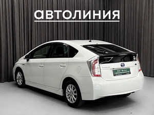 Лифтбек Toyota Prius 2013 года, 950000 рублей, Красноярск