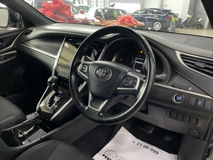 Внедорожник Toyota Harrier 2017 года, 2687000 рублей, Солонцы