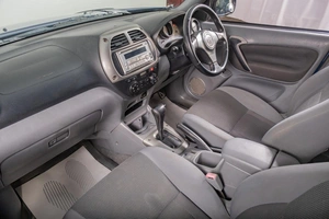 Внедорожник Toyota RAV4 2001 года, 649000 рублей, Томск