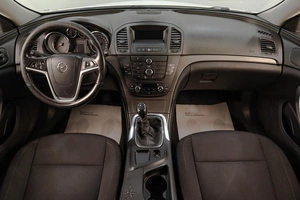 Седан Opel Insignia 2011 года, 779000 рублей, Челябинск