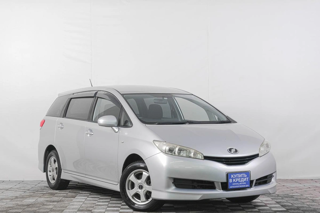 Минивэн Toyota Wish 2009 года, 1349000 рублей, Кемерово