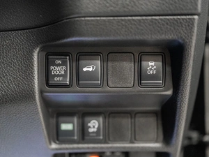 Внедорожник Nissan X-Trail 2018 года, 2450000 рублей, Красноярск