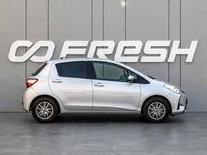 Хетчбэк Toyota Vitz 2019 года, 990000 рублей, Краснодар