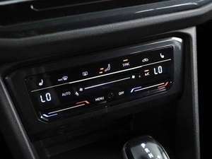 Внедорожник Volkswagen Tiguan 2022 года, 2499444 рублей, Москва